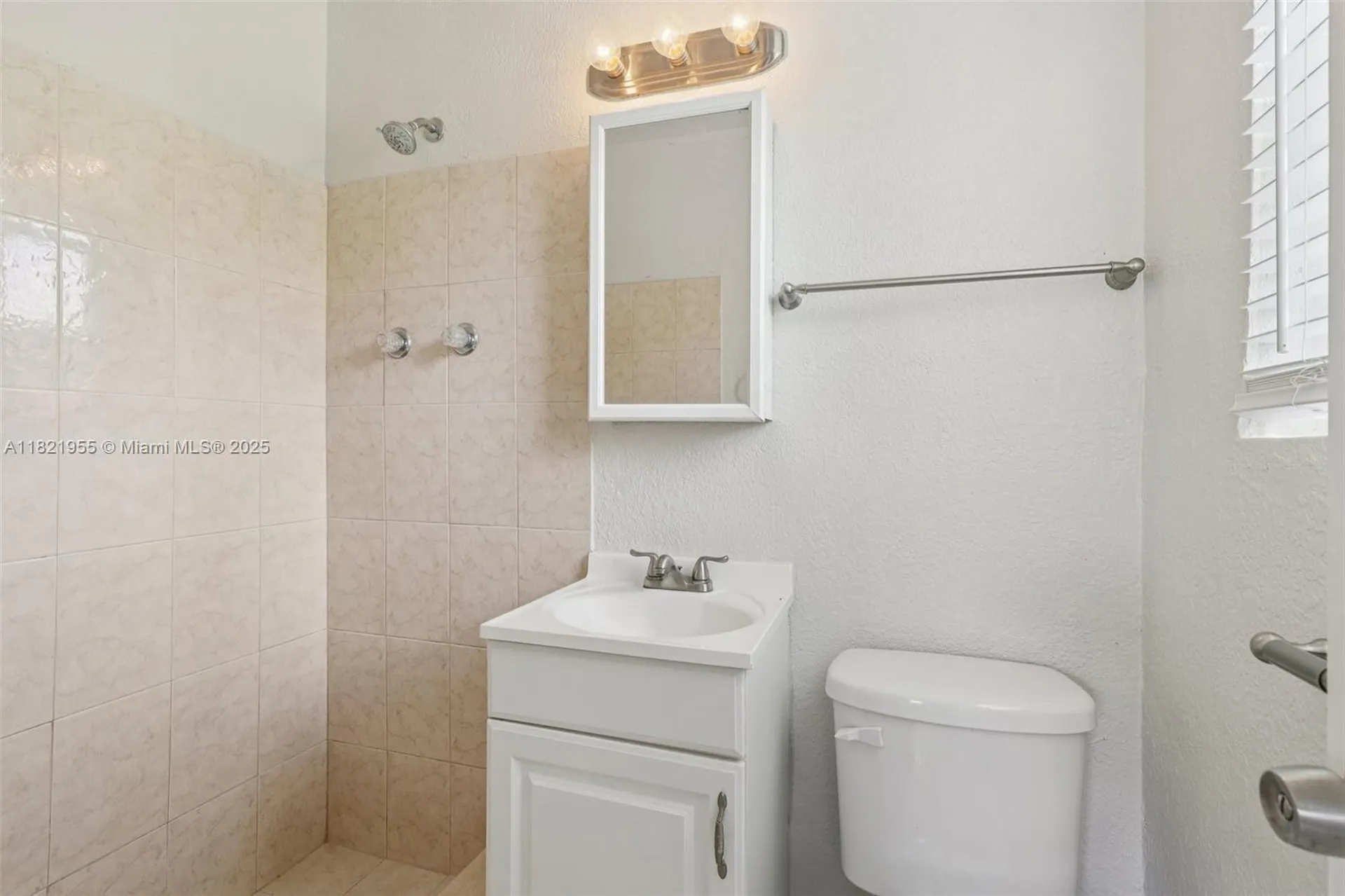 2817 SW 8th Street Fort Lauderdale FL 33312