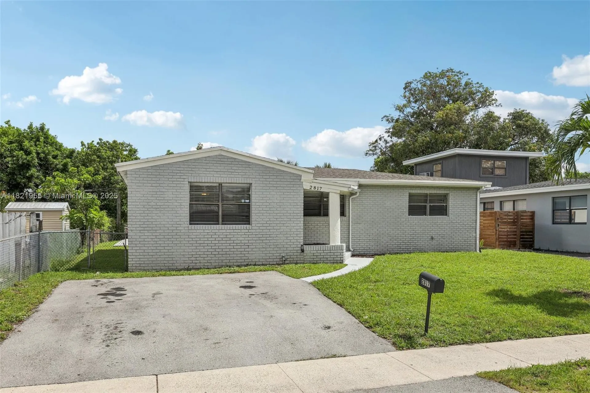 2817 SW 8th Street Fort Lauderdale FL 33312