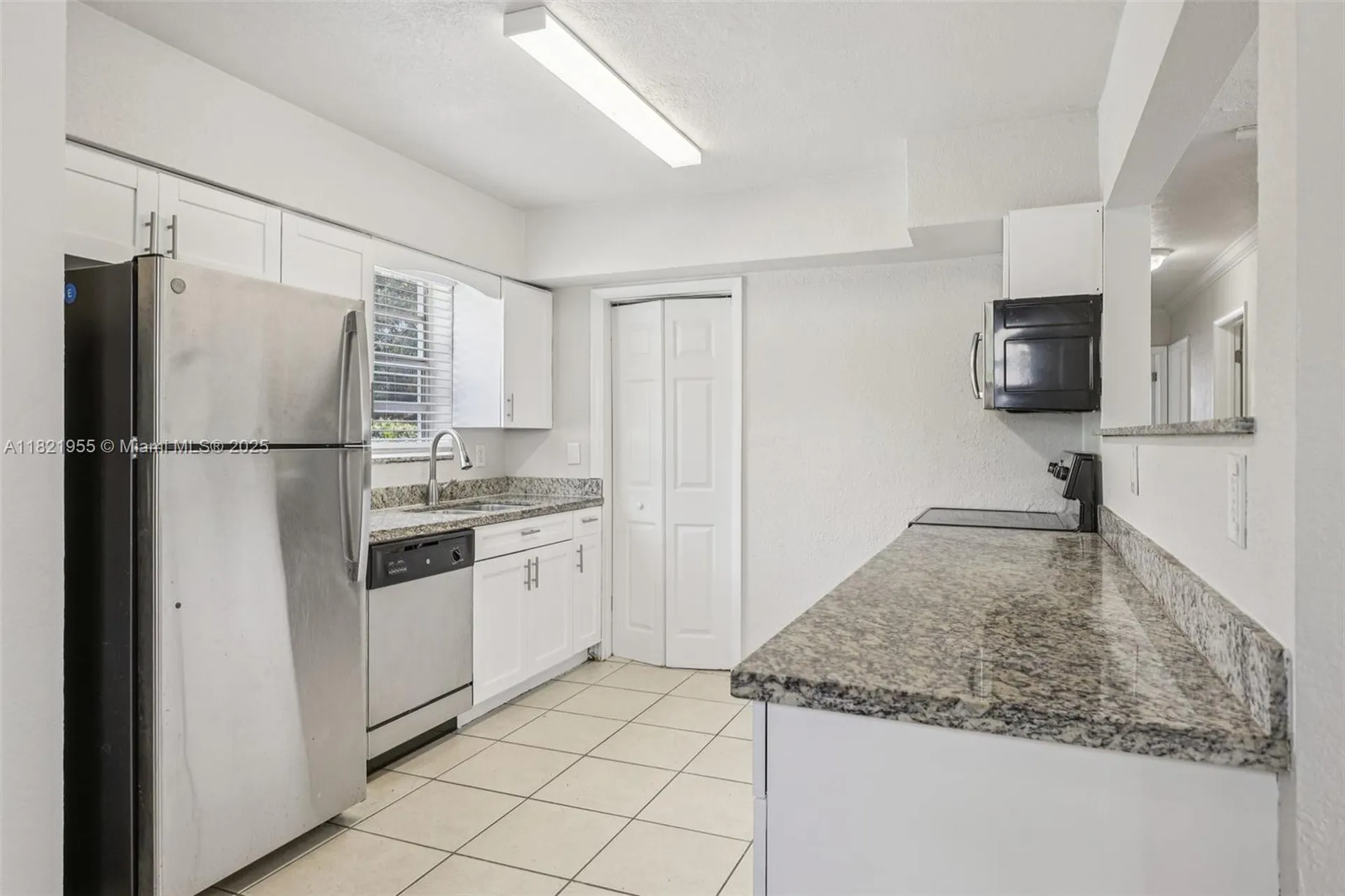 2817 SW 8th Street Fort Lauderdale FL 33312