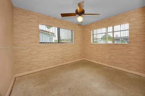 5025 SW 90th Court Miami FL 33165