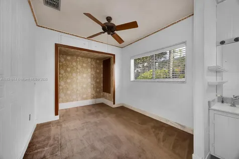 5025 SW 90th Court Miami FL 33165