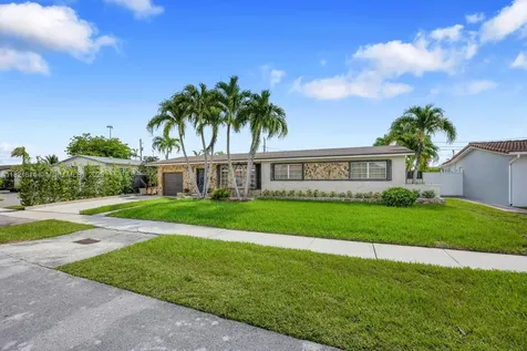 5025 SW 90th Court Miami FL 33165