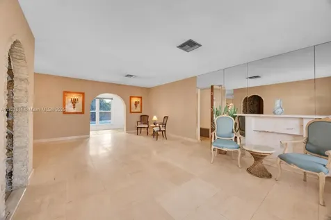5025 SW 90th Court Miami FL 33165
