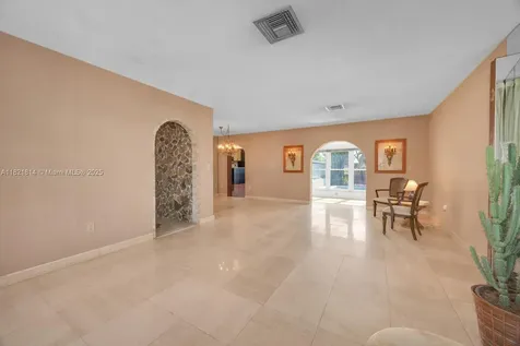 5025 SW 90th Court Miami FL 33165