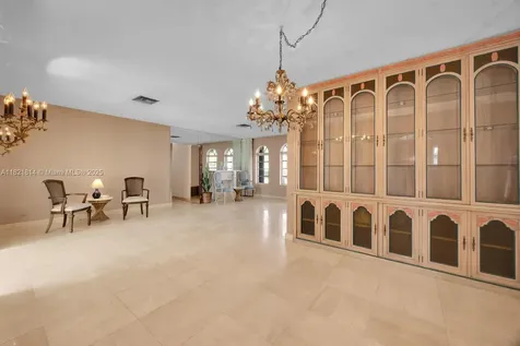 5025 SW 90th Court Miami FL 33165