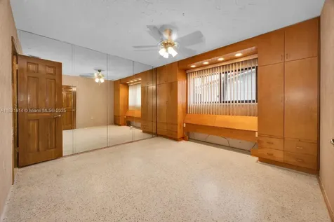 5025 SW 90th Court Miami FL 33165