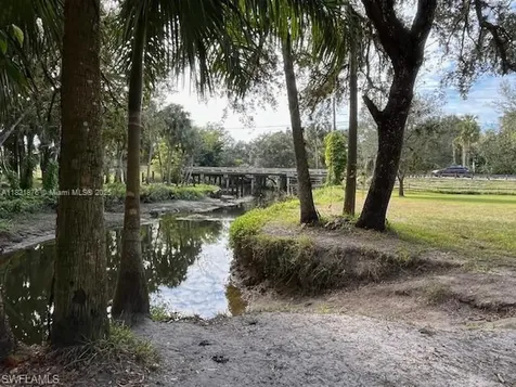 Fort Myers FL 33905