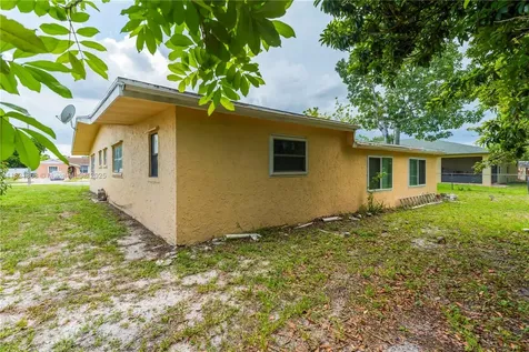 886 Camellia Drive Royal Palm Beach FL 33411