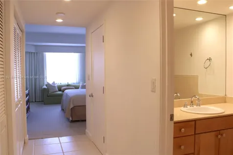 201 Crandon Boulevard Key Biscayne FL 33149