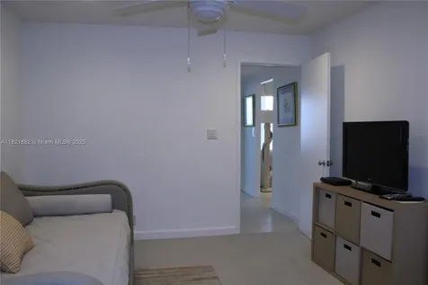 201 Crandon Boulevard Key Biscayne FL 33149
