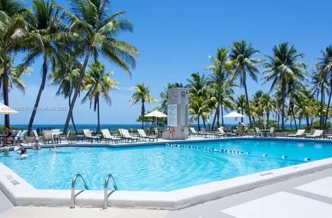 201 Crandon Boulevard Key Biscayne FL 33149