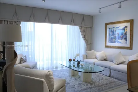 201 Crandon Boulevard Key Biscayne FL 33149