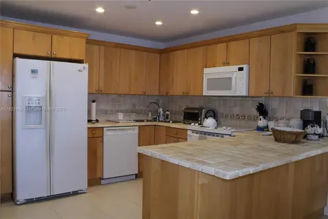 201 Crandon Boulevard Key Biscayne FL 33149