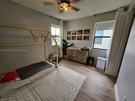 3238 W 96th Place Hialeah FL 33018