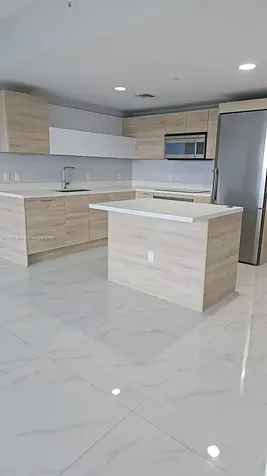 16385 Biscayne Boulevard North Miami Beach FL 33160
