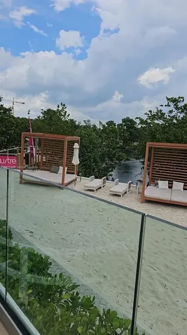 16385 Biscayne Boulevard North Miami Beach FL 33160