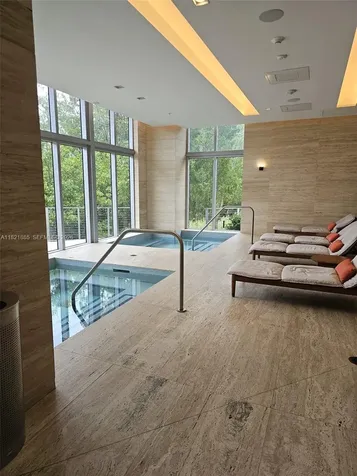 16385 Biscayne Boulevard North Miami Beach FL 33160
