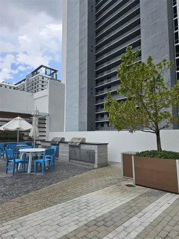 16385 Biscayne Boulevard North Miami Beach FL 33160