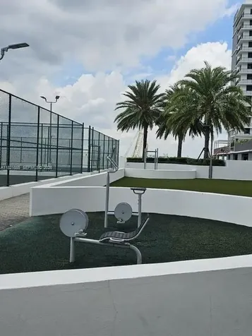 16385 Biscayne Boulevard North Miami Beach FL 33160