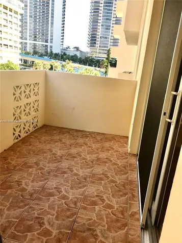 1833 S Ocean Drive Hallandale Beach FL 33009