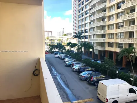 1833 S Ocean Drive Hallandale Beach FL 33009