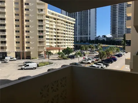 1833 S Ocean Drive Hallandale Beach FL 33009