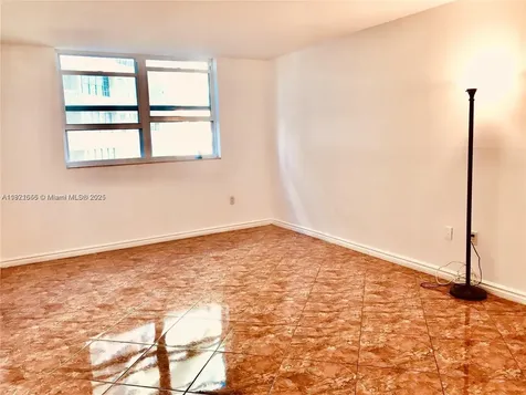 1833 S Ocean Drive Hallandale Beach FL 33009