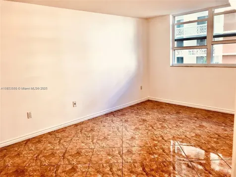 1833 S Ocean Drive Hallandale Beach FL 33009