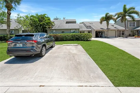 894 NE Sandalwood Place Jensen Beach FL 34957