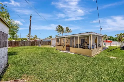 18765 SW 316th Terrace Homestead FL 33030