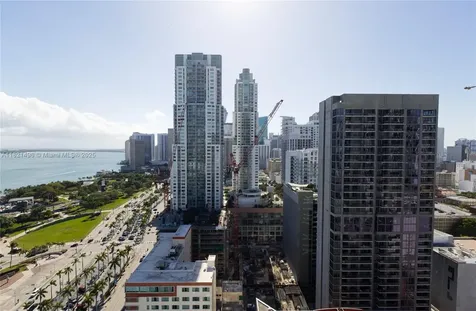 398 NE 5th Street Miami FL 33132