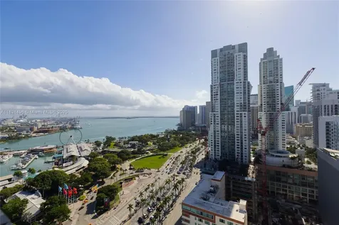 398 NE 5th Street Miami FL 33132