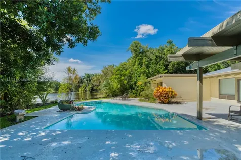 2691 SW 110th Way Davie FL 33328