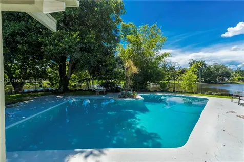 2691 SW 110th Way Davie FL 33328