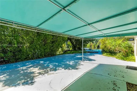 2691 SW 110th Way Davie FL 33328