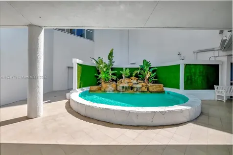 16425 Collins Avenue Sunny Isles Beach FL 33160
