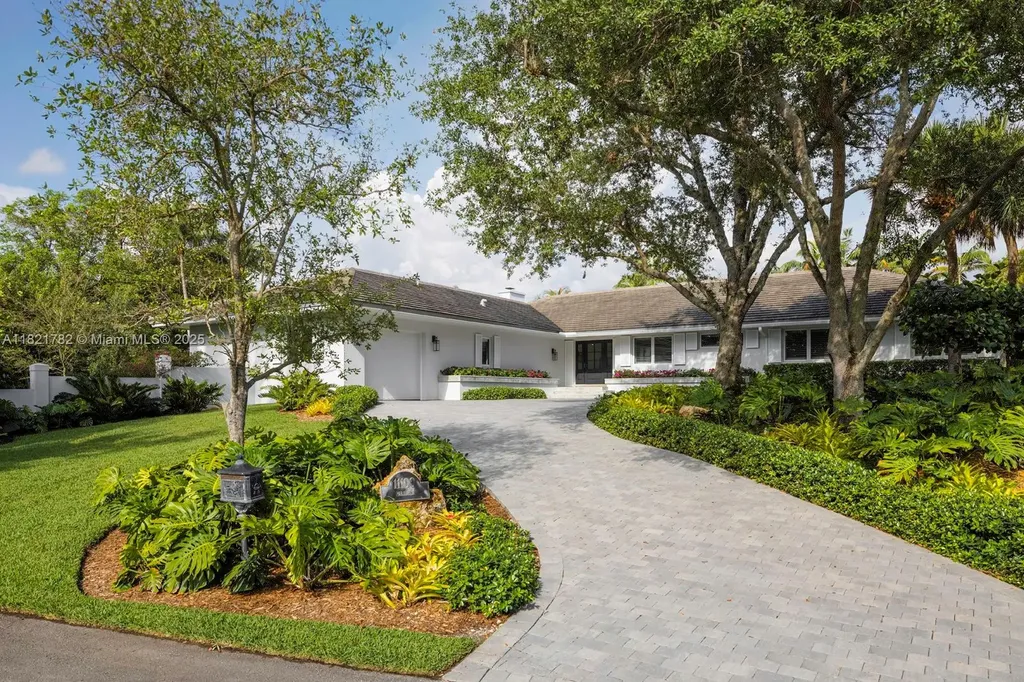 11100 Paradela Street Coral Gables FL 33156