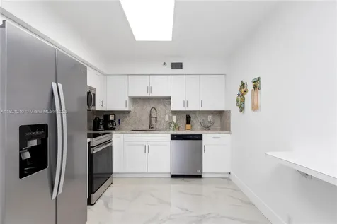 3530 Mystic Pointe Drive Aventura FL 33180
