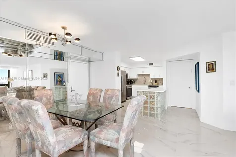 3530 Mystic Pointe Drive Aventura FL 33180