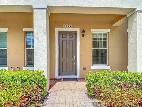 1214 SW 147th Terrace Pembroke Pines FL 33027