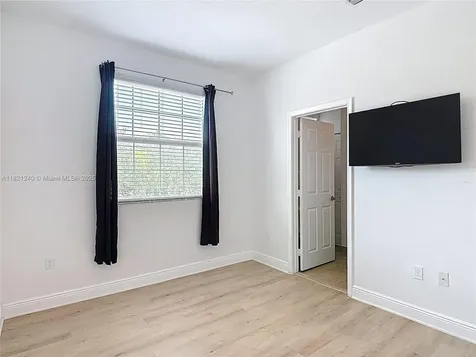 1214 SW 147th Terrace Pembroke Pines FL 33027