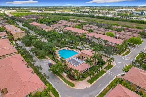 1214 SW 147th Terrace Pembroke Pines FL 33027