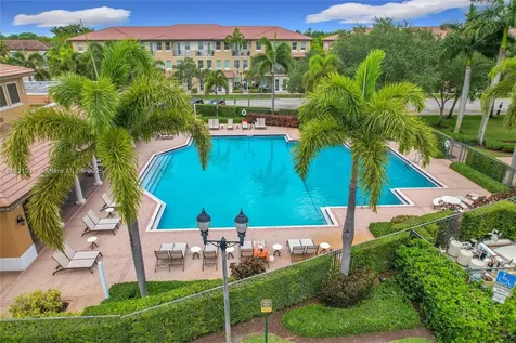 1214 SW 147th Terrace Pembroke Pines FL 33027