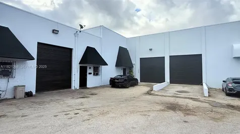 7460 NW 82nd Medley FL 33166