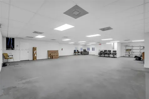 7460 NW 82nd Medley FL 33166