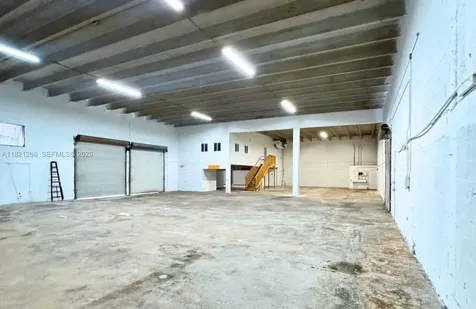 7460 NW 82nd Medley FL 33166