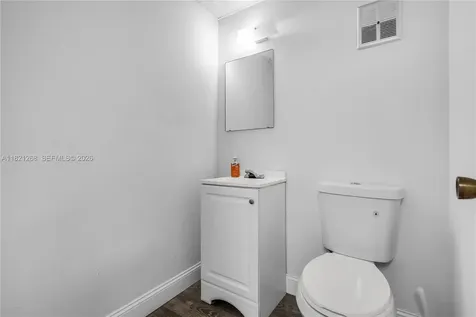 7460 NW 82nd Medley FL 33166