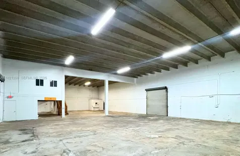 7460 NW 82nd Medley FL 33166