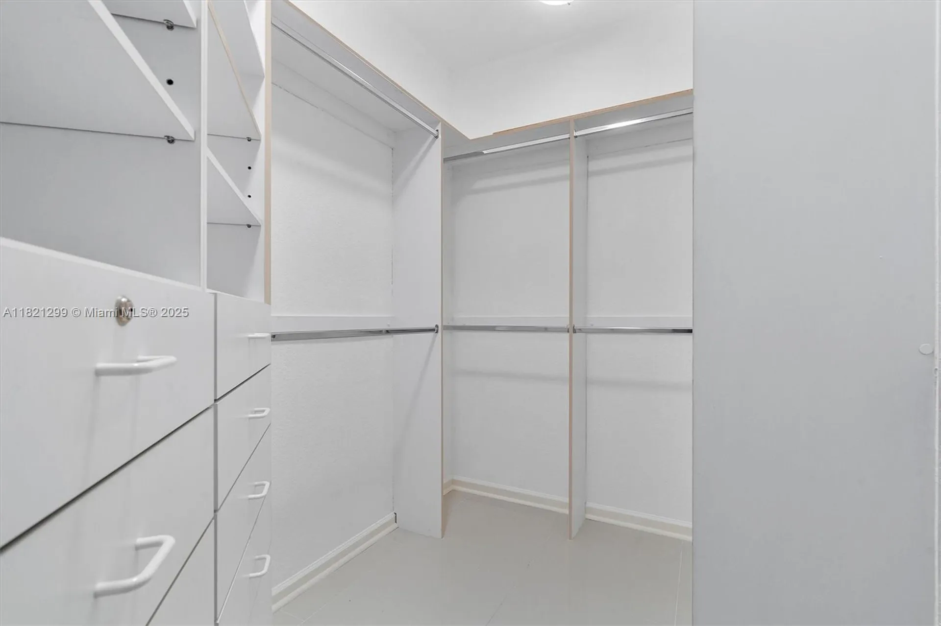 1382 Harbor View W Hollywood FL 33019