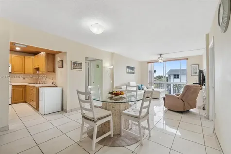 6705 NW 169th Street Hialeah FL 33015